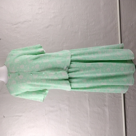 The Tog Shop Petite Vintage Mint Green White Floral Skirt Blouse Two Piece Set - Picture 16 of 16